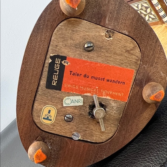 🇨🇭Vintage Music Box with Girl play violin,  Deer Bird & Fence - Picture 12 of 12